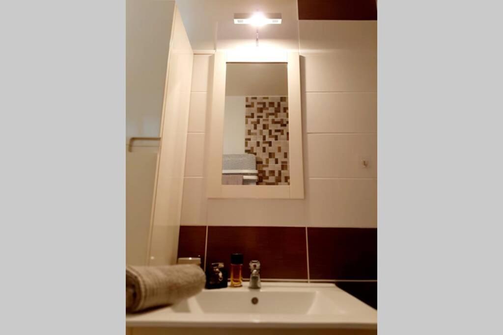 Apartament La Cour De Jeanne Aurillac Zewnętrze zdjęcie